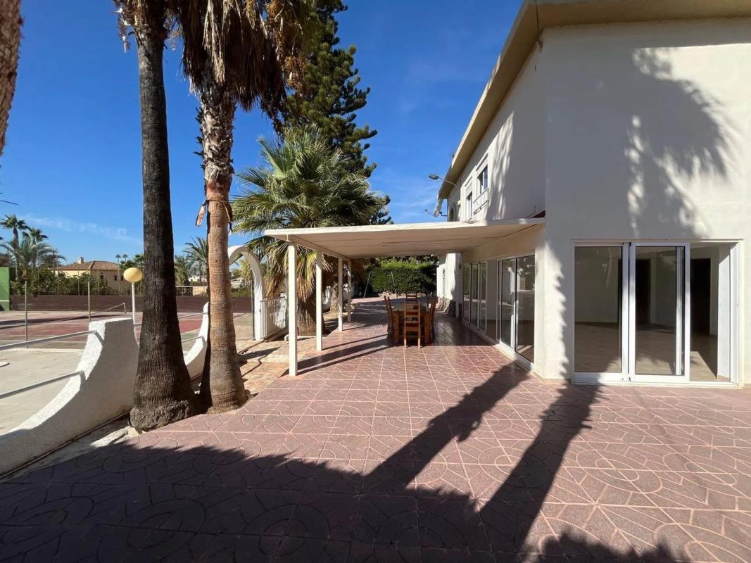 Properties for sale and rent in Spain photo 4