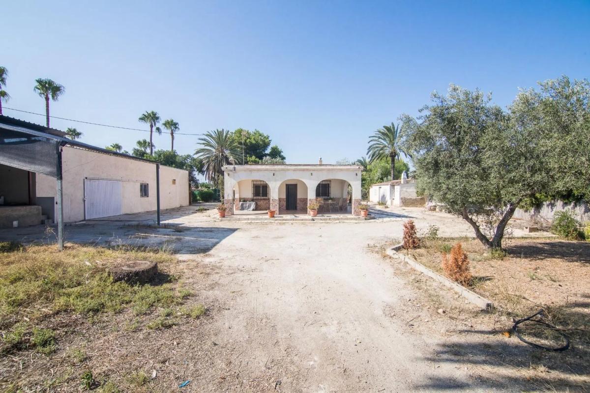 Properties for sale and rent in Spain photo 3