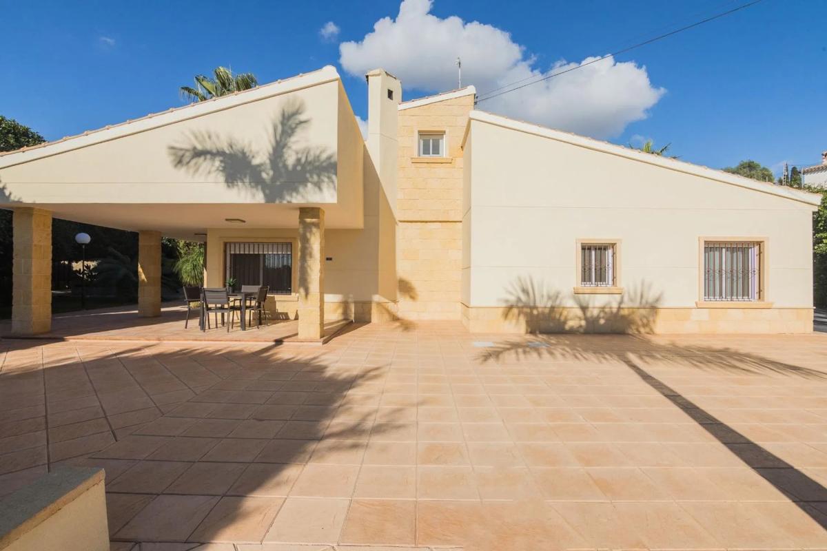 Properties for sale and rent in Spain photo 2