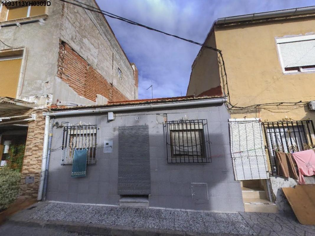 Venta de chalet independiente en Calle Martos, Elche / Elx
photo 1
