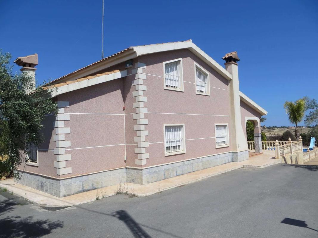 Properties for sale and rent in Spain photo 1