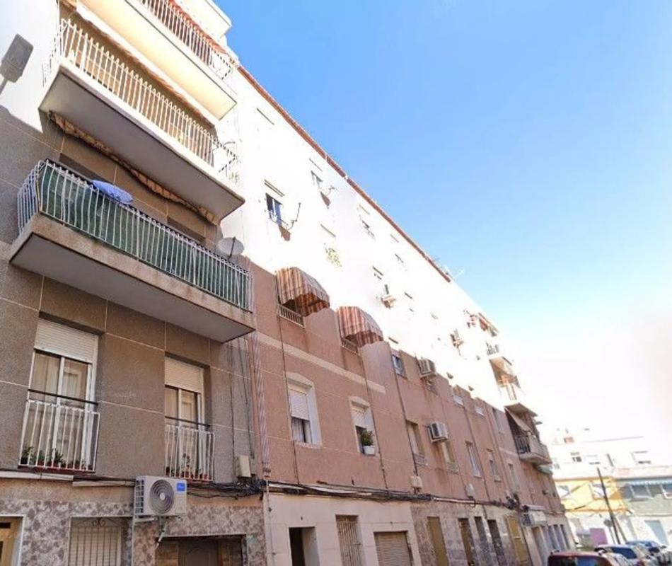 Sprzedaż mieszkania w Calle Manuel Ruiz Magro, Elche / Elx
photo 1