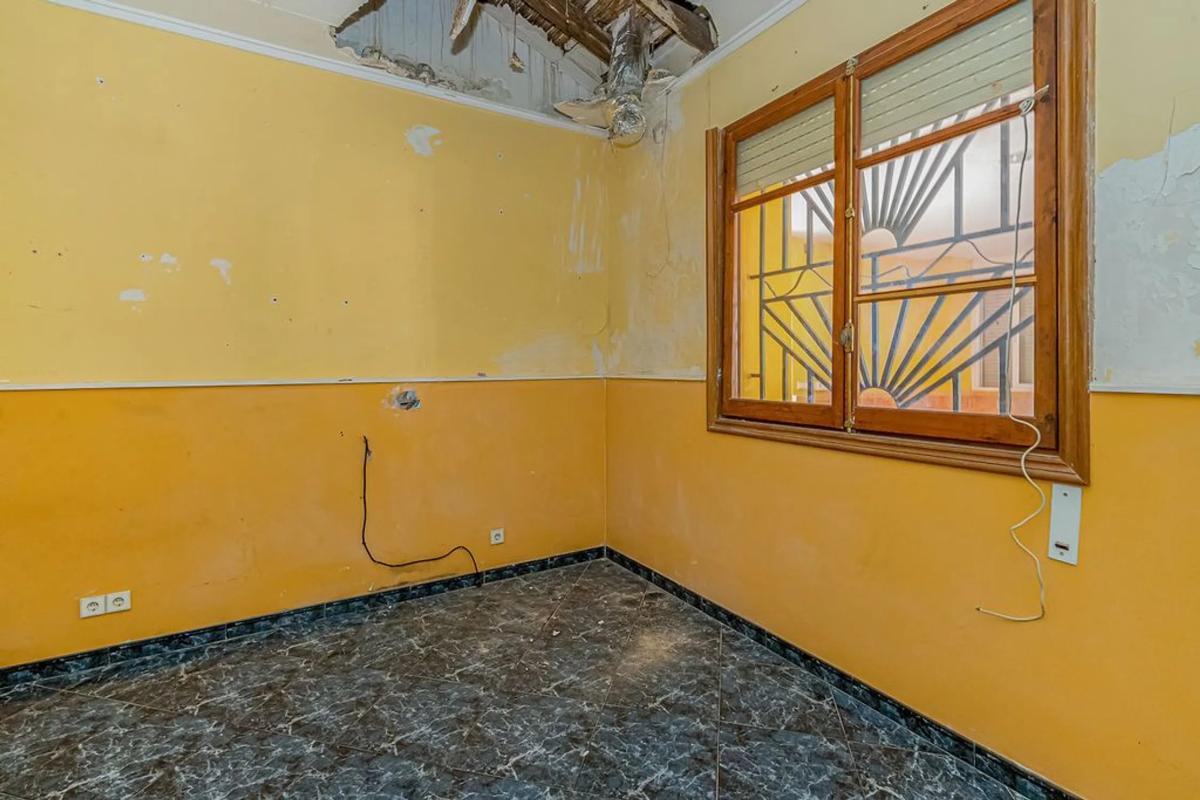 Properties for sale and rent in Spain photo 3
