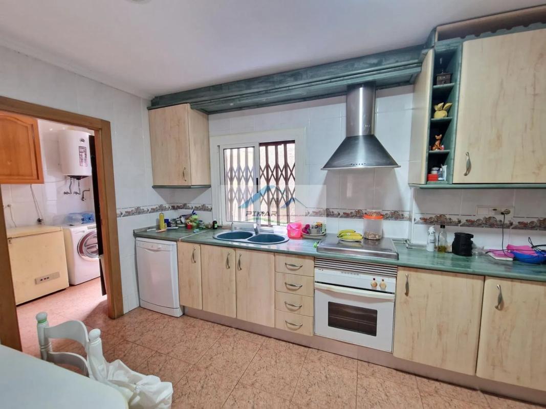 Properties for sale and rent in Spain photo 3