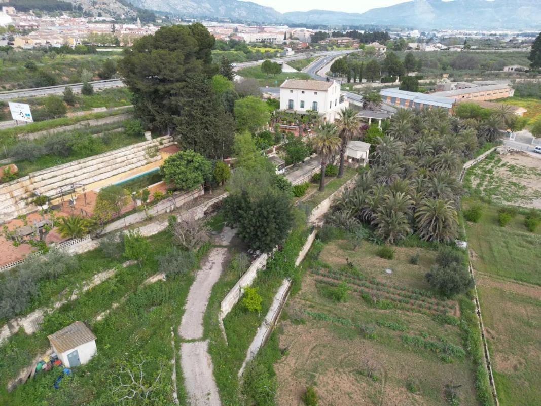 Properties for sale and rent in Spain photo 3
