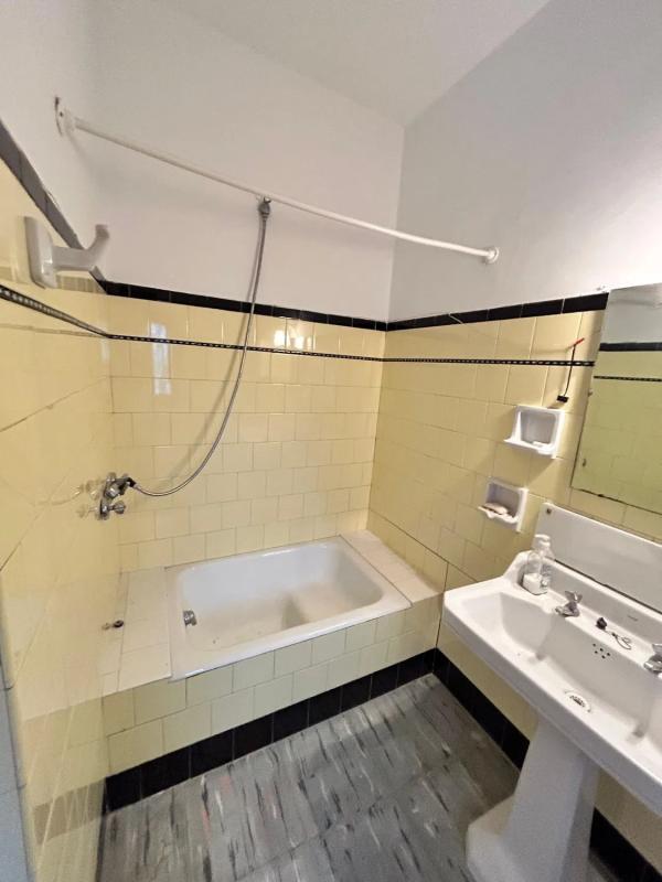 Properties for sale and rent in Spain photo 2