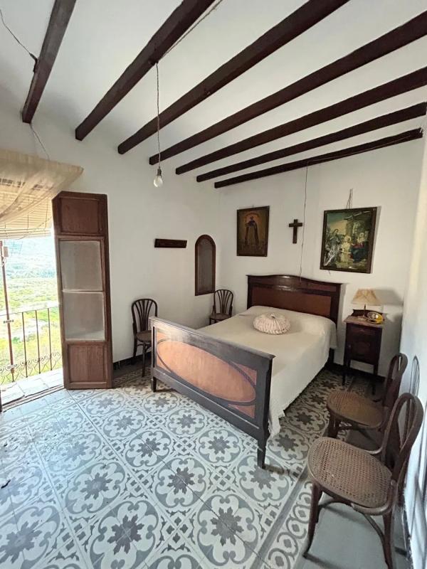 Properties for sale and rent in Spain photo 4