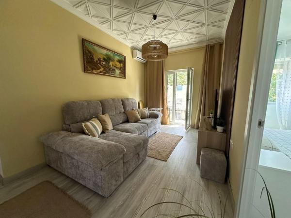 Apartment for sale in Calle Victoriano Ximénez de Couder, Alicante thumbnail 1