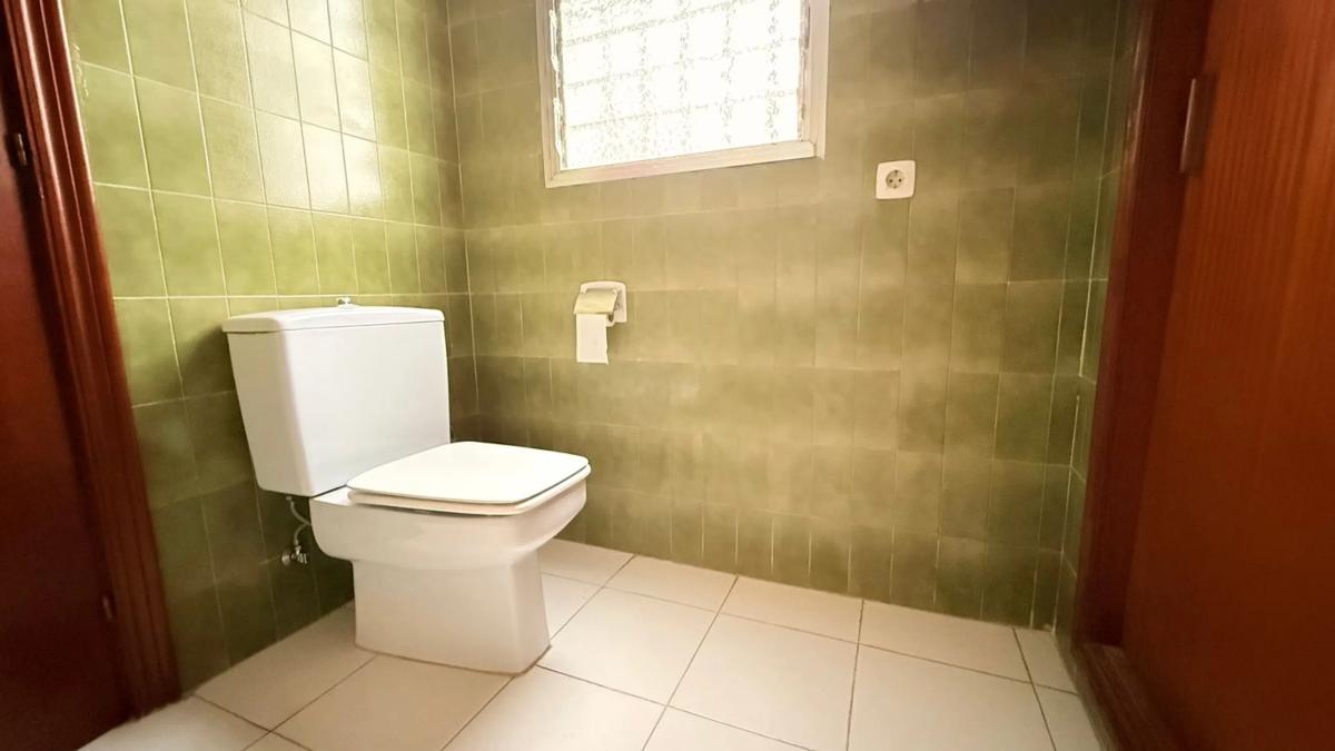 Venta de piso en Calle Pintor Lorenzo Casanova, 5, Alicante / Alacant
 photo 2
