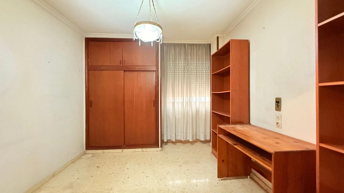 Venta de piso en Calle Pintor Lorenzo Casanova, 5, Alicante / Alacant
 photo 4
