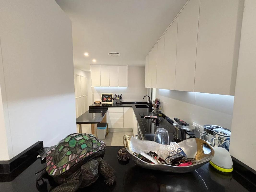 Sale of apartment in Calle Gravina, Alicante
photo 3