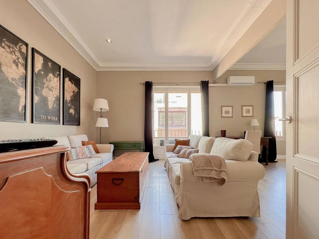 Sale of apartment in Calle Girona, 11, Alicante
photo 1