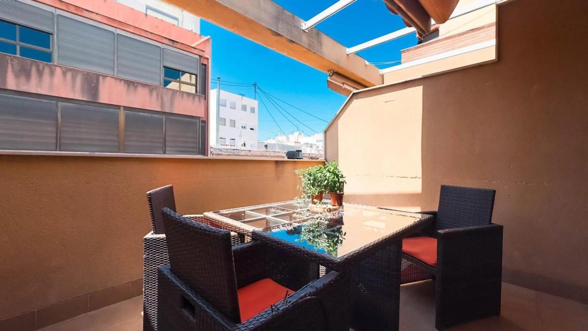 Sale of apartment in Calle Poeta Campos Vasallo, Alicante
 photo 2