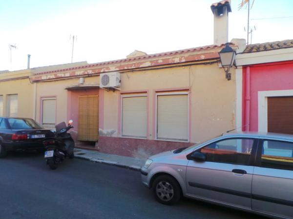 Частный шале на продаже в  Calle Maria Dolors Miquel, Хихона photo