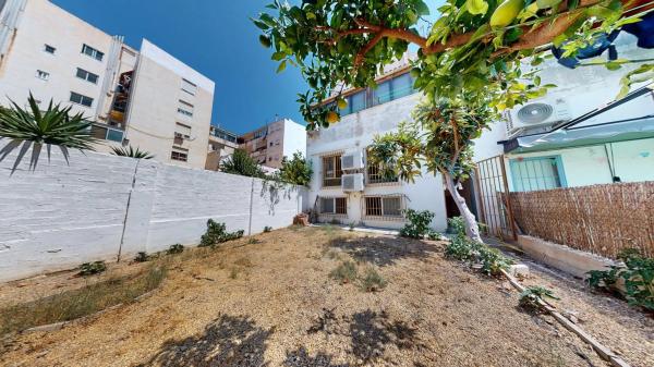 Sprzedaż mieszkania w Calle l'Ordana, San Juan de Alicante
 photo 2