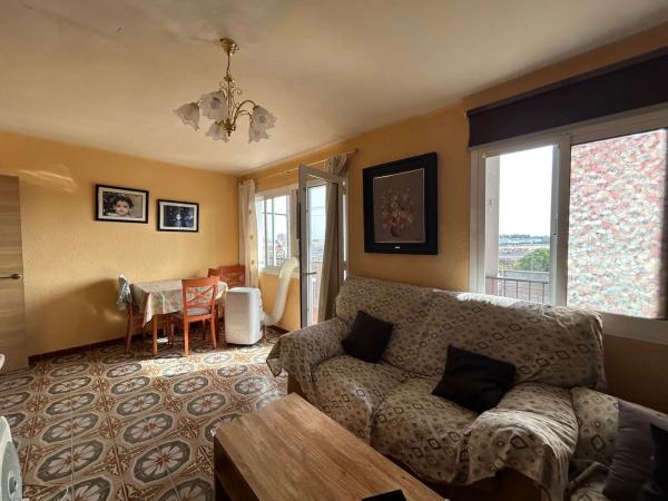 Piso en venta en Colonia Santa Isabel, San Vicente del Raspeig
thumbnail 2