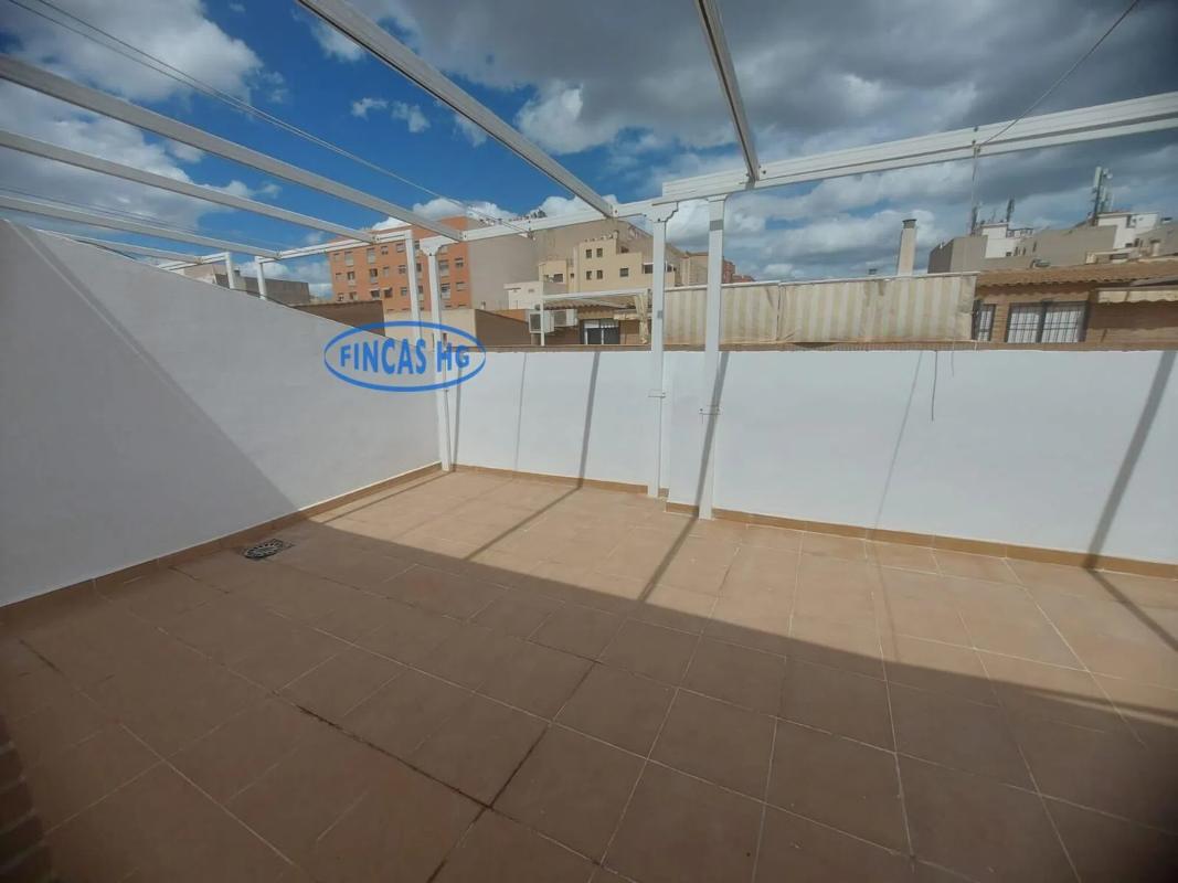 Propiedades en venta y alquiler en España photo 2