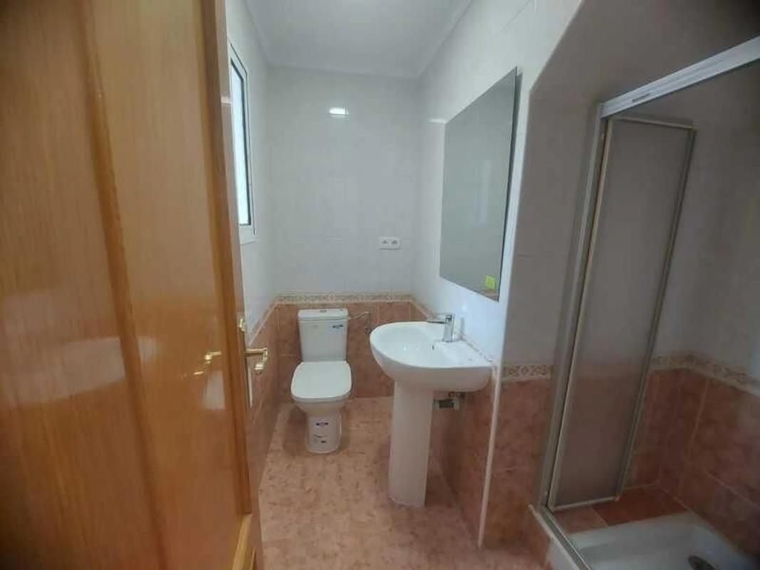 Propiedades en venta y alquiler en España photo 2