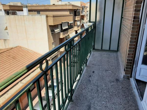 Piso en venta en Calle Jijona, 8, San Vicente del Raspeig
thumbnail 2