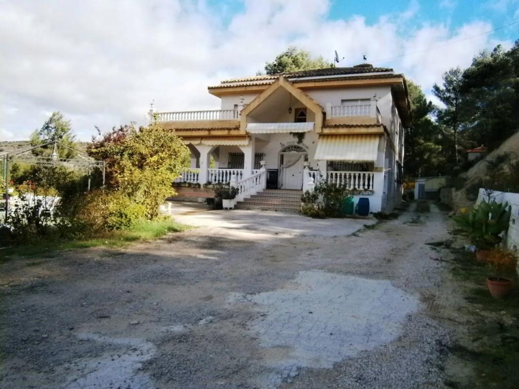 Недвижимость на продажу и в аренду в Испании photo 1