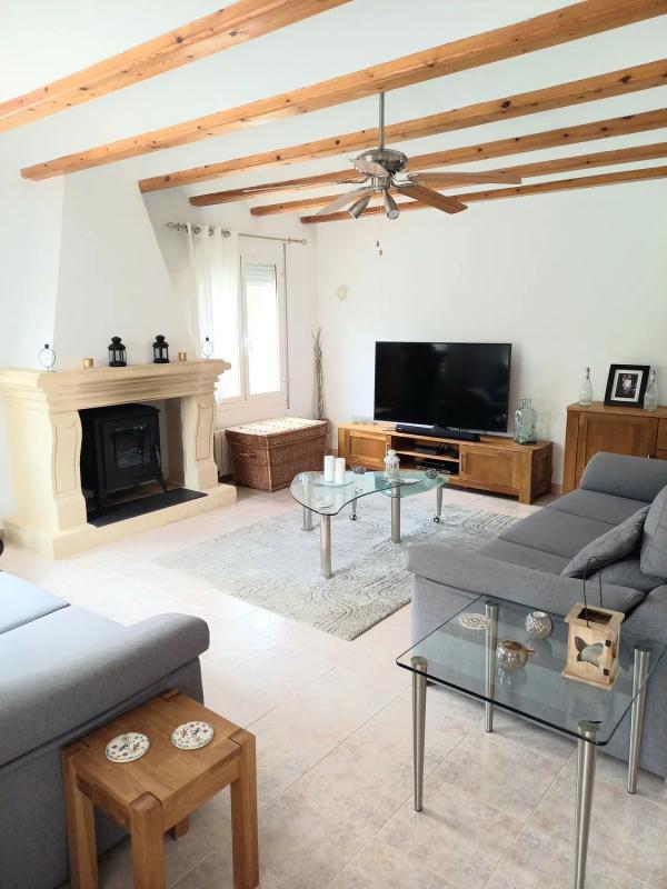 Properties for sale and rent in Spain photo 2