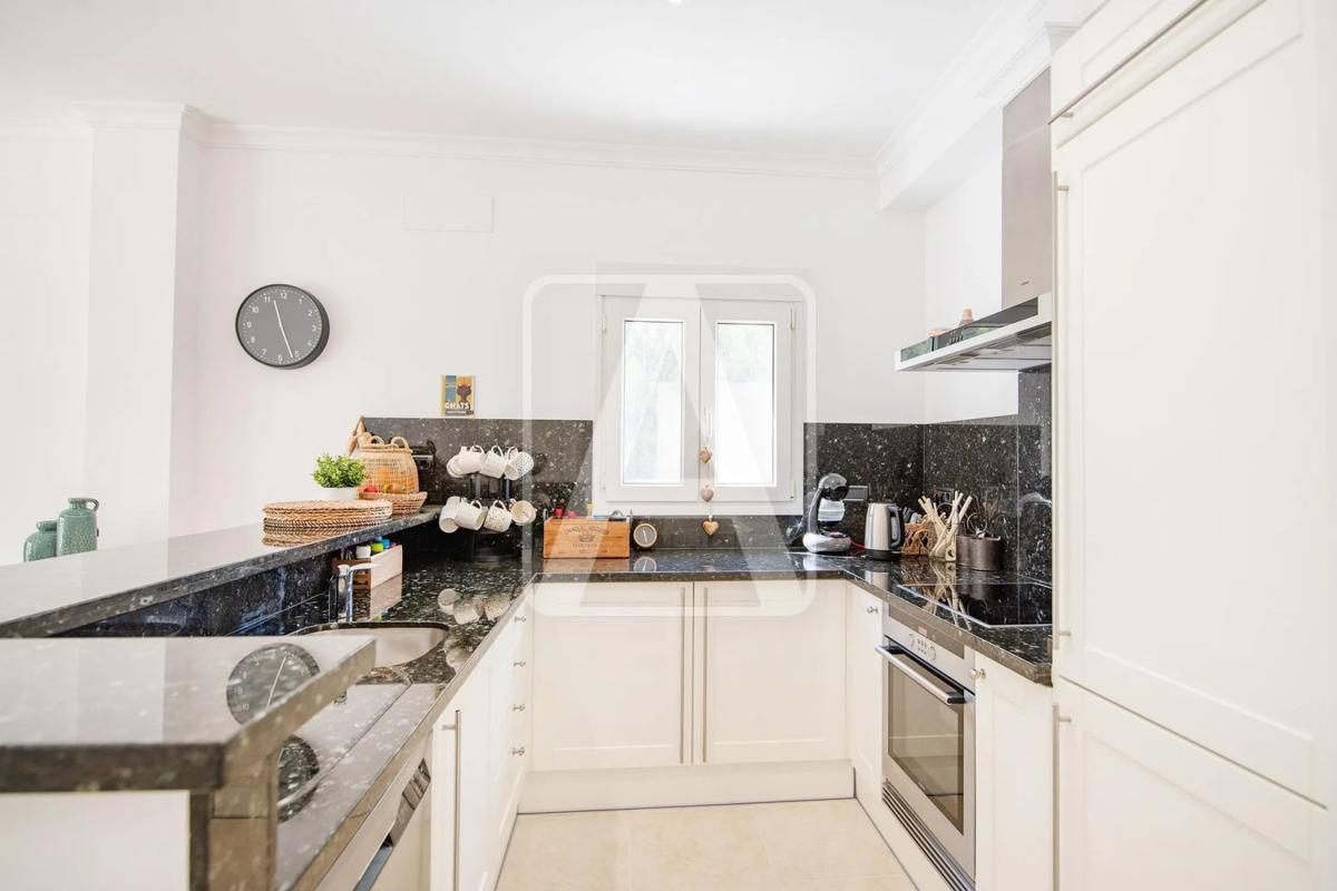 Продажа квартиры на La Fustera, Бенисса
photo 5