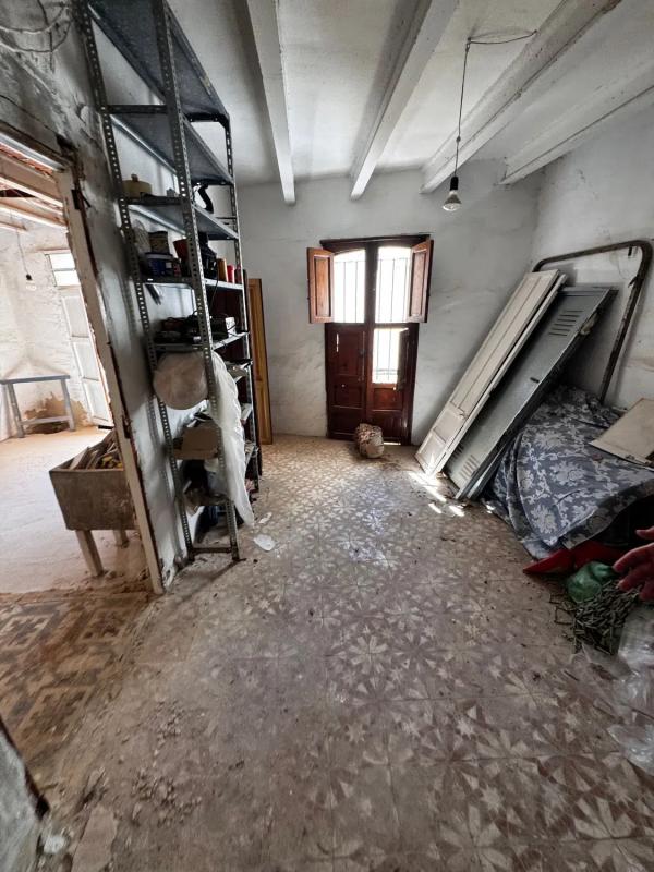 Недвижимость на продажу и в аренду в Испании photo 2