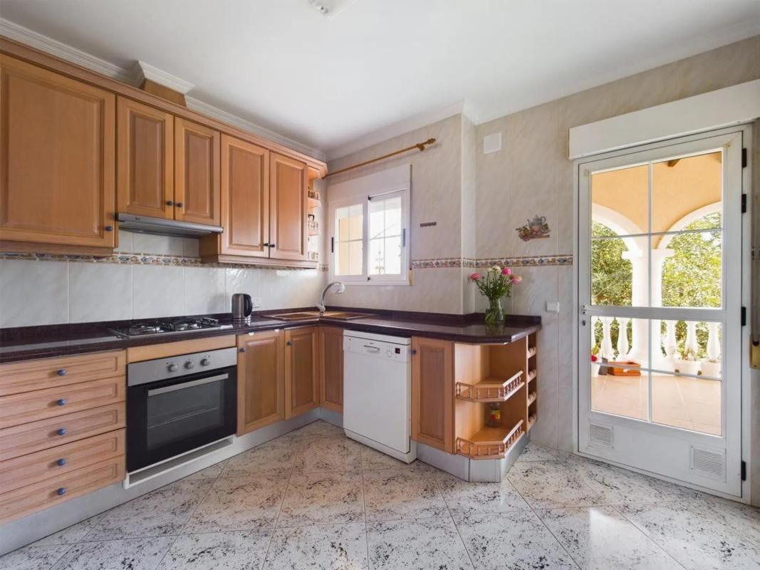 Недвижимость на продажу и в аренду в Испании photo 4