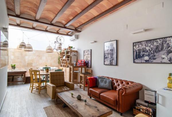 Chalet adosado en calle d'Avall thumbnail 1