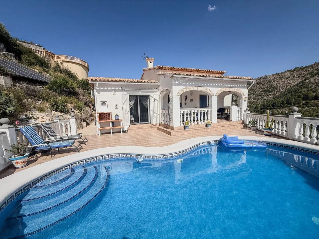 Sale of independent chalet in Monte Solana, Pedreguer
 photo 3