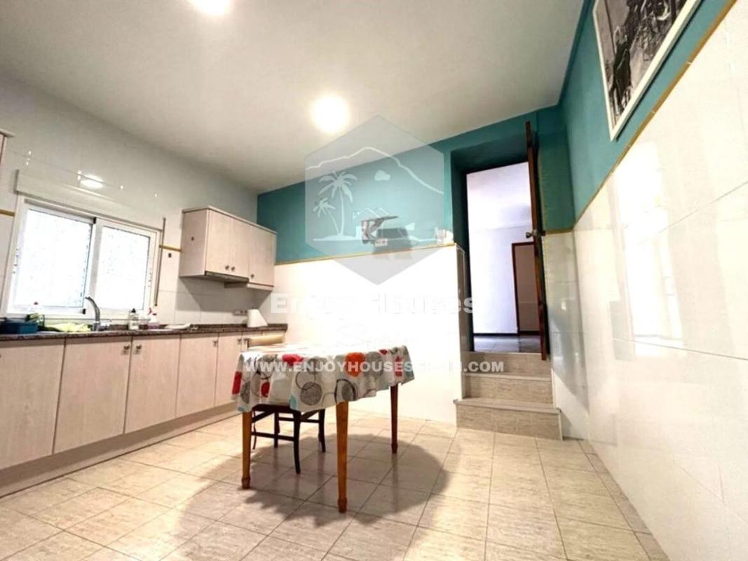 Properties for sale and rent in Spain photo 2