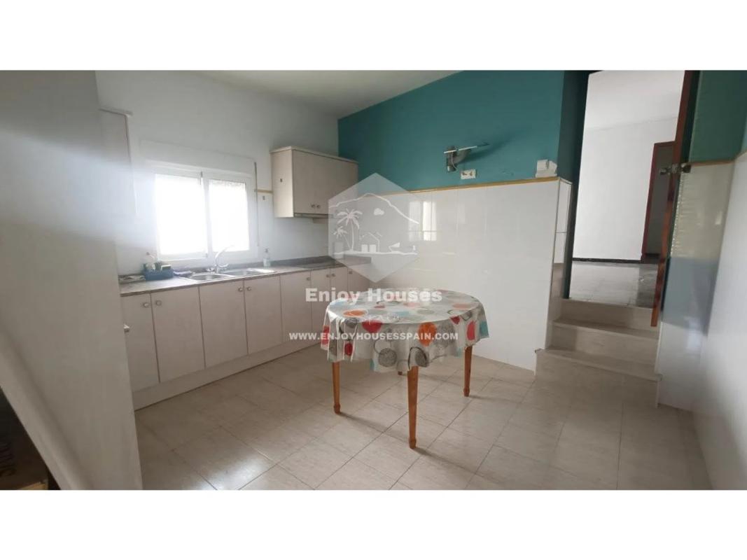 Properties for sale and rent in Spain photo 3