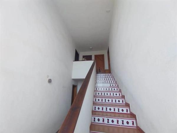 Chalet adosado en calle Manises photo 4