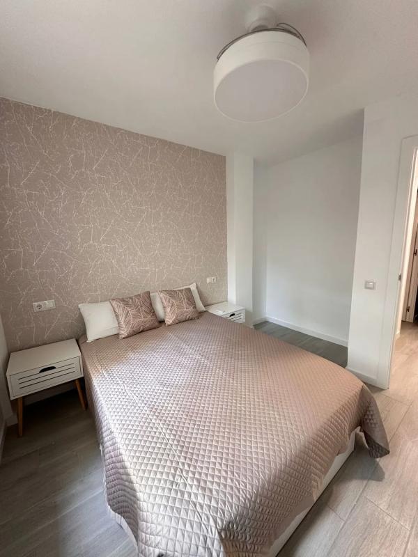 Продажа квартиры на Calle Gardenias, Бенидорм
photo 2