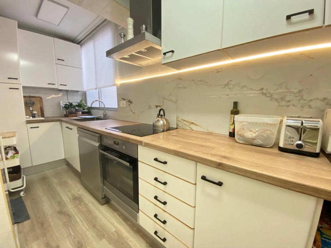 Продажа квартиры на Calle de Sant Ramon, Бенидорм
photo 3