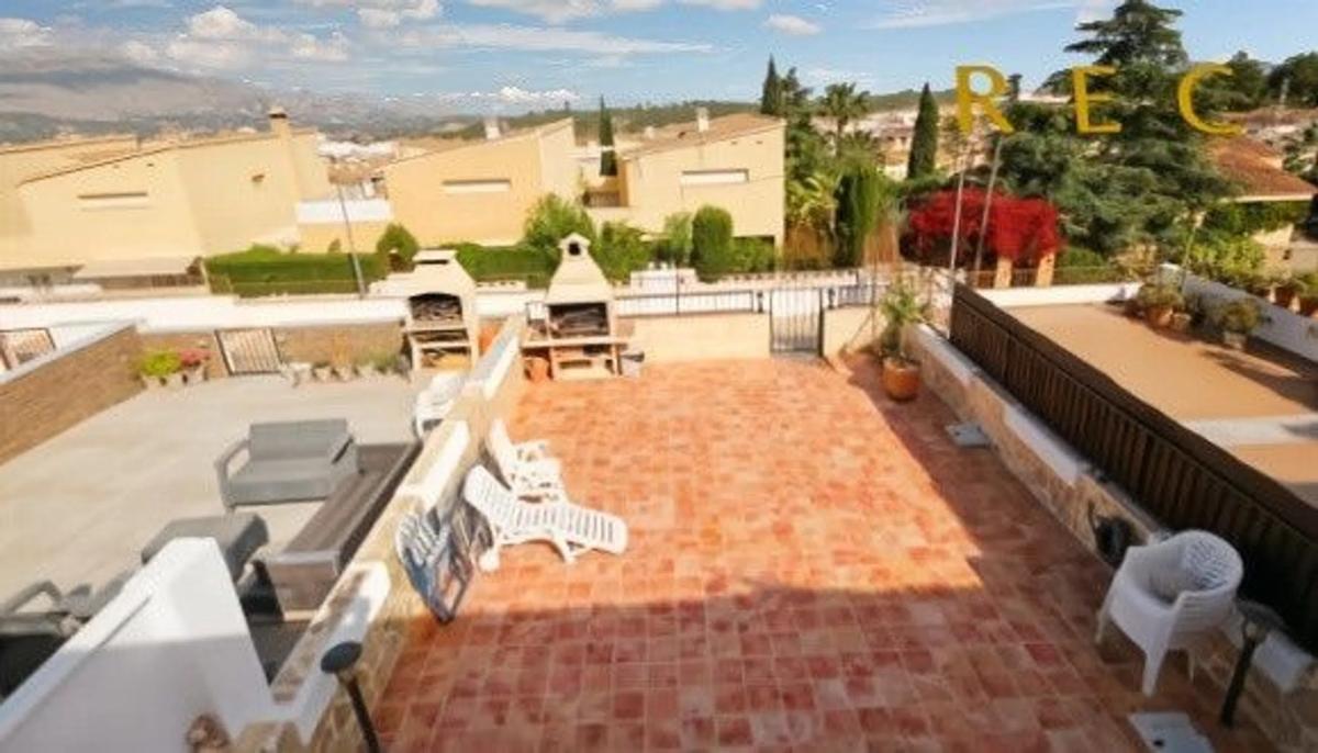Propiedades en venta y alquiler en España photo 3