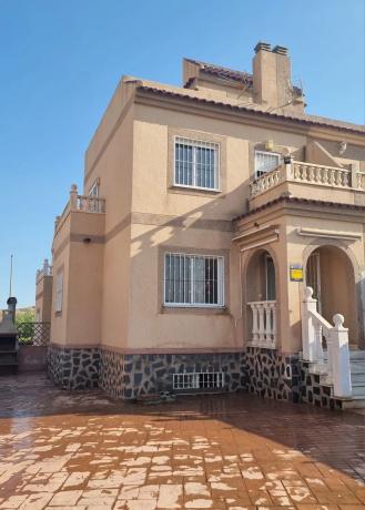 Chalet pareado en camino Azagador photo 4
