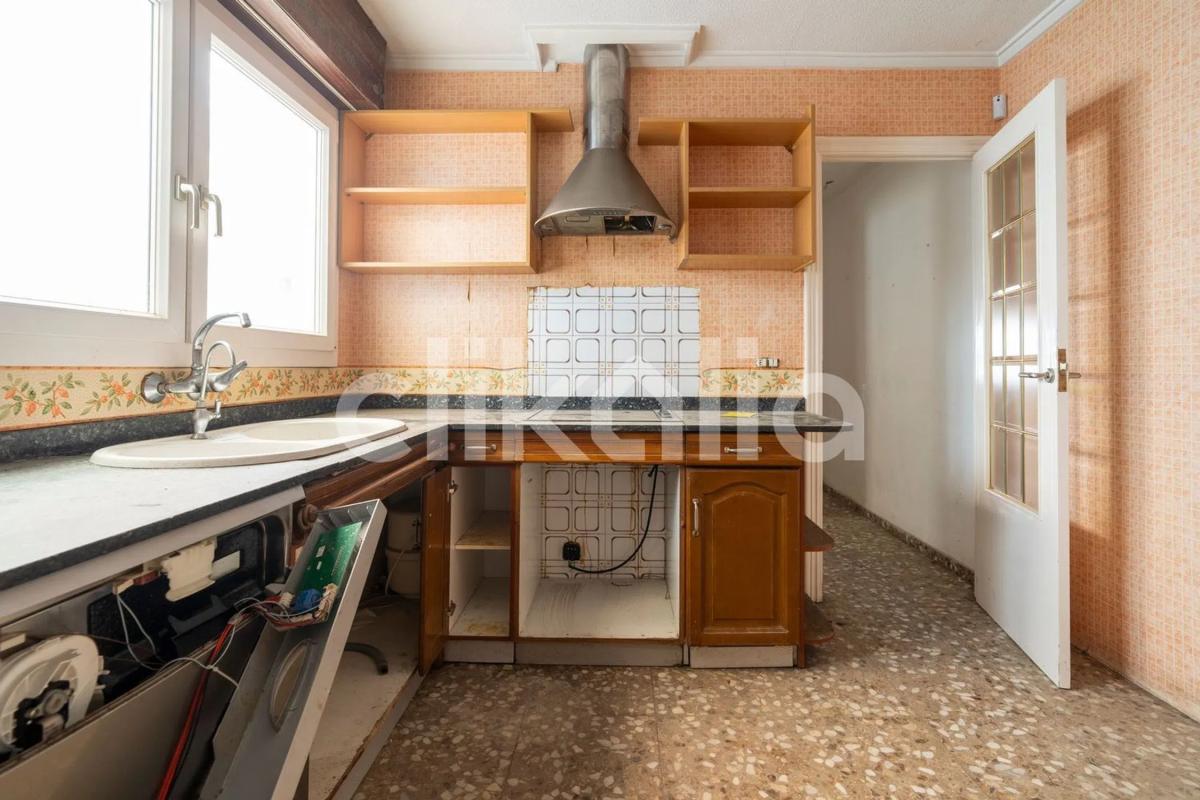 Недвижимость на продажу и в аренду в Испании photo 5