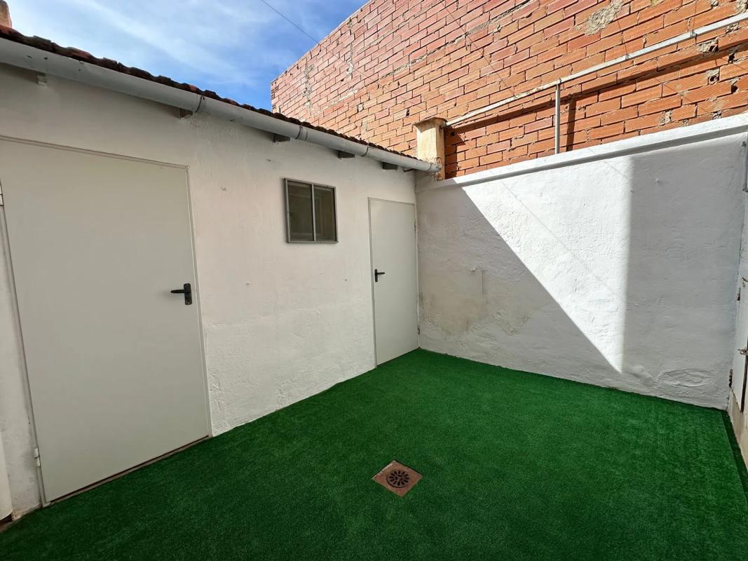 Properties for sale and rent in Spain photo 3