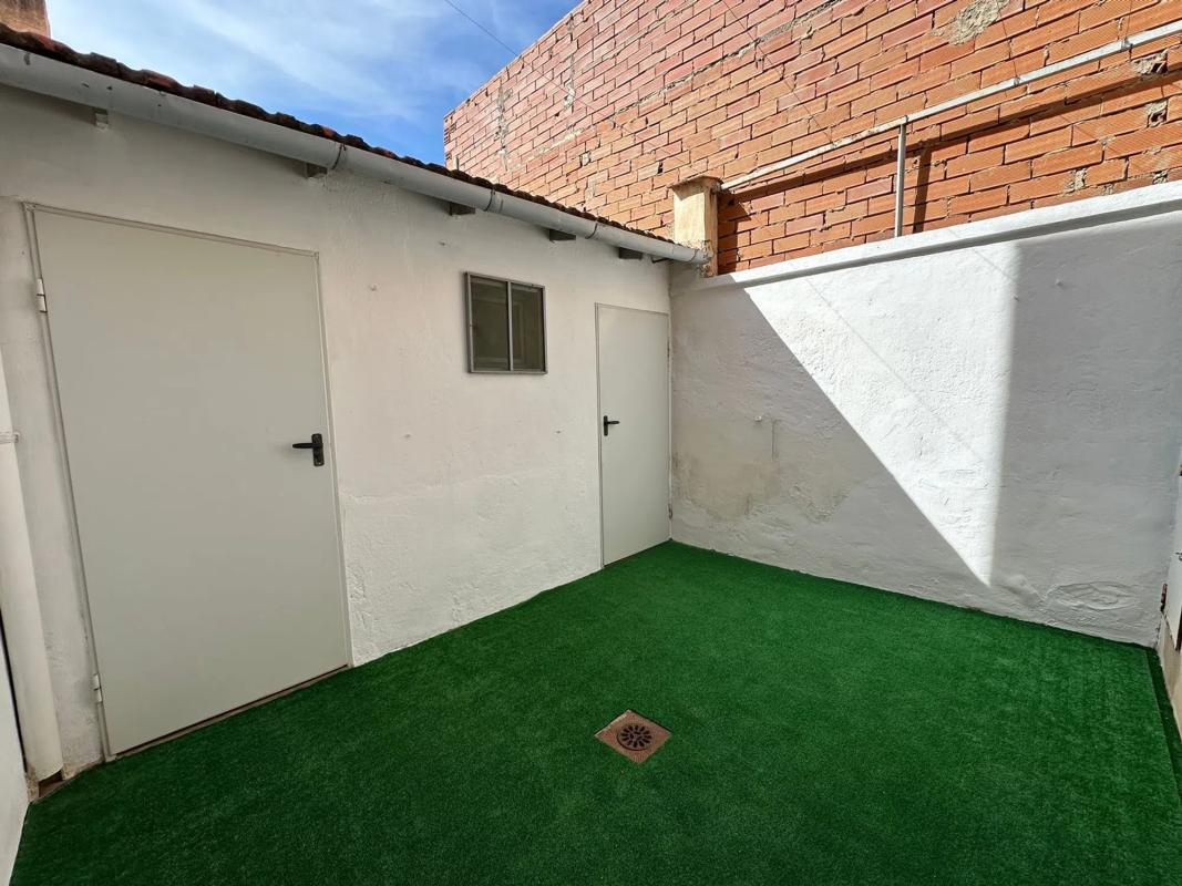Properties for sale and rent in Spain photo 4