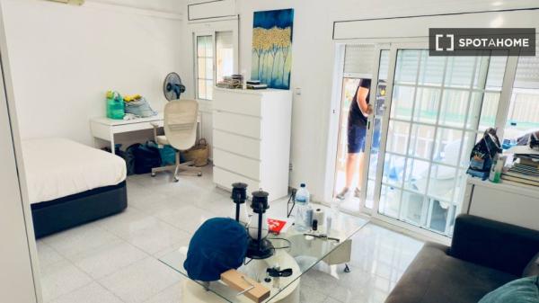 Habitación en piso compartido en Granollers thumbnail 2