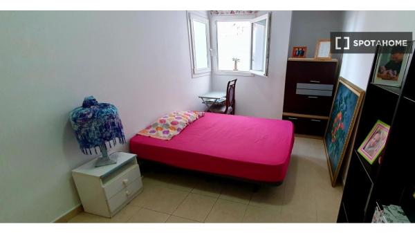 Habitación en piso compartido en Santa Brígida photo 1