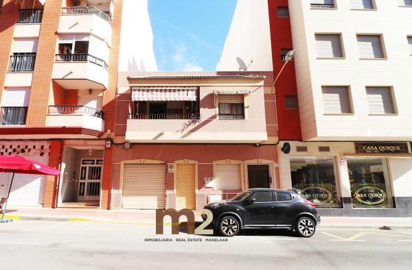 Chalet adosado en calle les Vinyes photo 2
