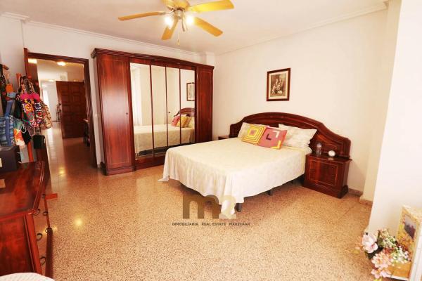 Chalet adosado en calle les Vinyes photo 3