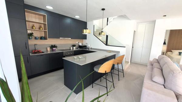 Chalet adosado en calle Chumbera photo 3