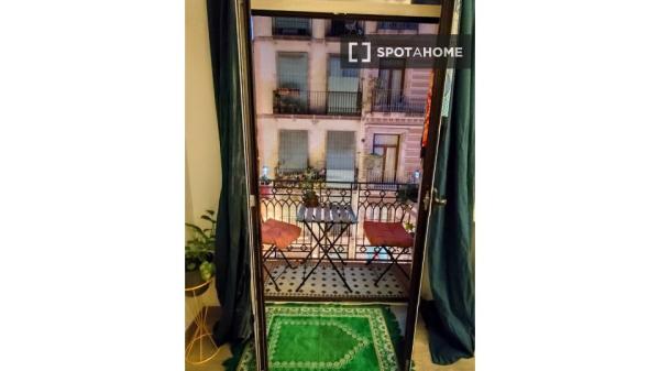 Habitación en piso compartido en alquiler, El Raval, Barcelona thumbnail 1