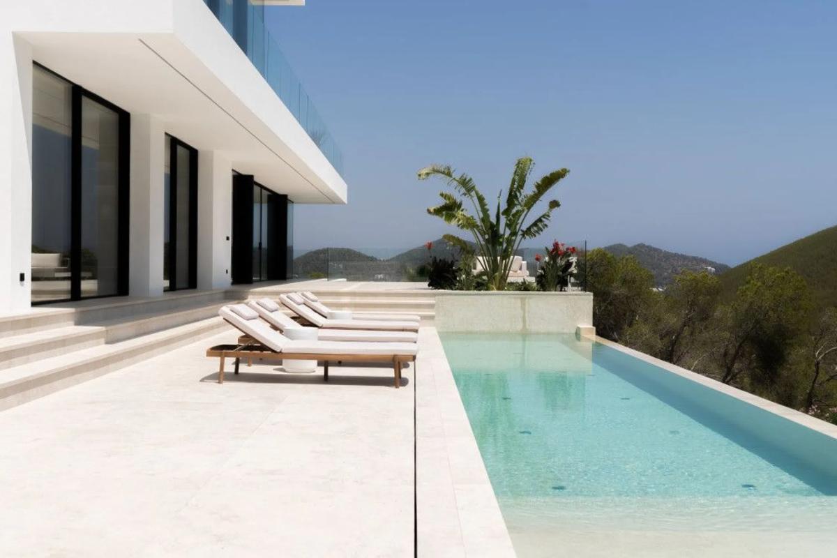 Obra nueva Villa Bonita en Santa Eulalia del Río (Revista) photo 2