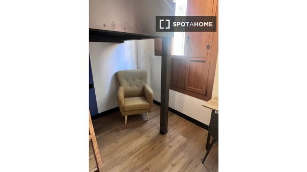Habitación en piso compartido en San Matías-Realejo, Granada thumbnail 1