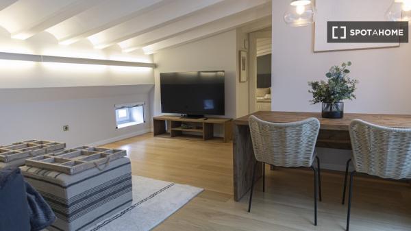 Estudio en alquiler en C/ de la Pau, València photo 1