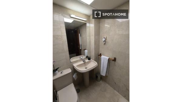 Estudio en alquiler en C. de Embajadores, Madrid thumbnail 2